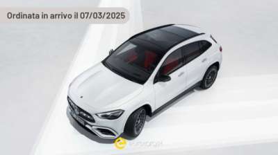 MERCEDES-BENZ GLA 200 Elettrica/Benzina usata