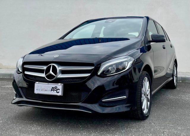 MERCEDES-BENZ B 180 Diesel 2017 usata, Cuneo foto