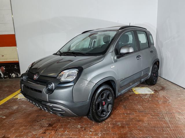 FIAT Panda Cross Elettrica/Benzina 2023 usata foto