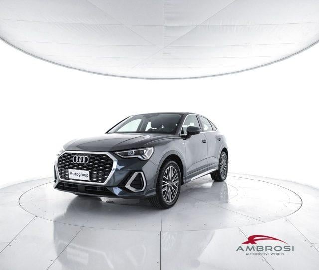 AUDI Q3 Benzina 2021 usata, Perugia foto