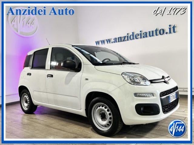 FIAT Panda Benzina 2019 usata, Roma foto