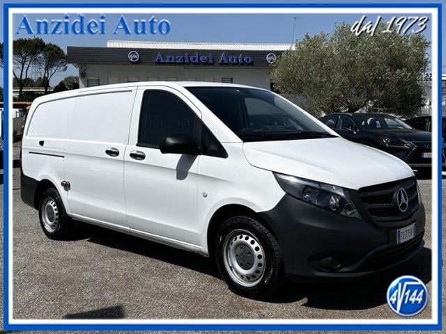 MERCEDES-BENZ Vito Diesel 2018 usata, Roma foto