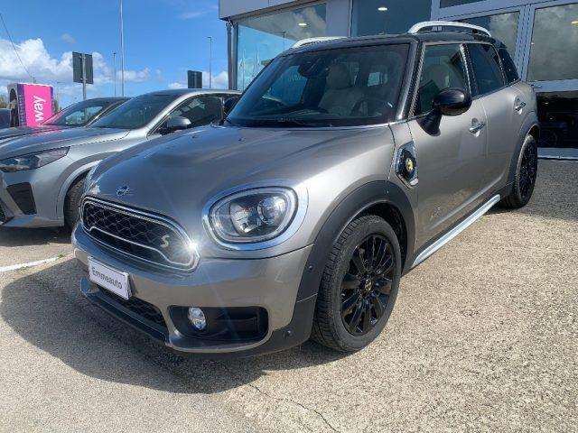 MINI Countryman Elettrica/Benzina 2019 usata, Lecce foto