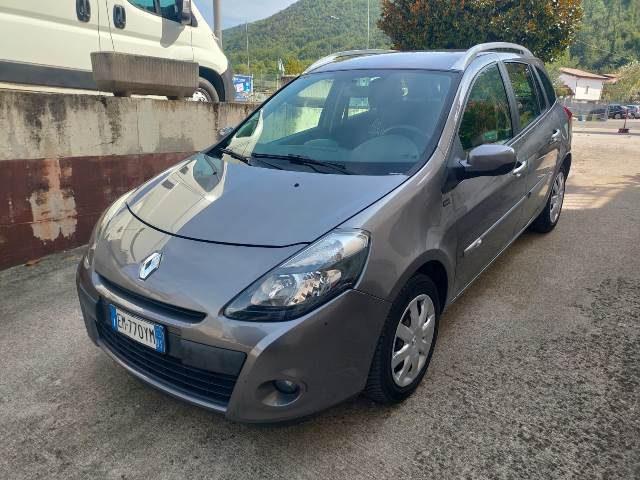 RENAULT Clio Benzina 2012 usata, Frosinone foto