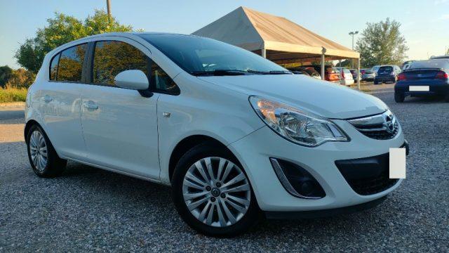 OPEL Corsa Diesel 2011 usata foto