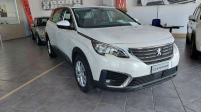 PEUGEOT 5008 Diesel 2018 usata, Italia