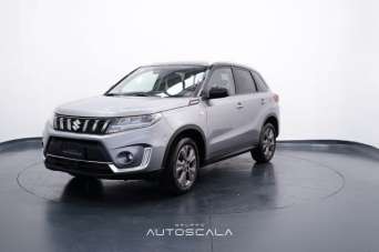 SUZUKI Vitara Elettrica/Benzina 2023 usata, Napoli