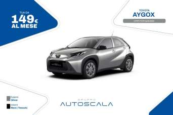 TOYOTA Aygo X Benzina 2024 usata, Napoli