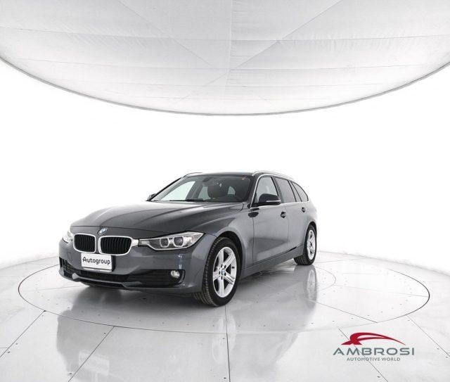 BMW 318 Diesel 2014 usata, Perugia foto