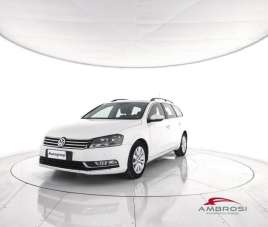 VOLKSWAGEN Passat Diesel 2011 usata, Perugia