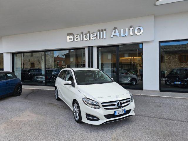 MERCEDES-BENZ B 180 Diesel 2015 usata foto