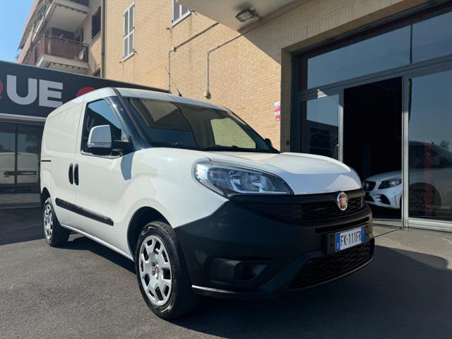 FIAT Doblo Benzina 2017 usata foto