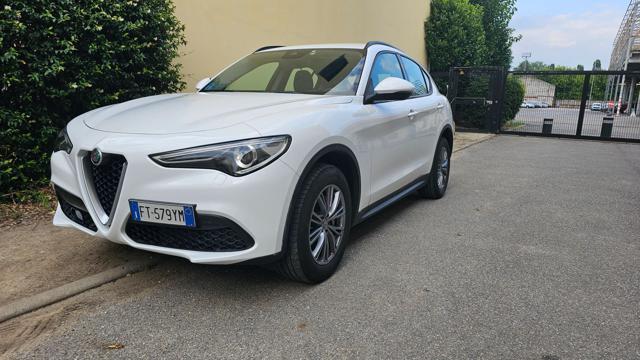 ALFA ROMEO Stelvio Benzina 2018 usata foto