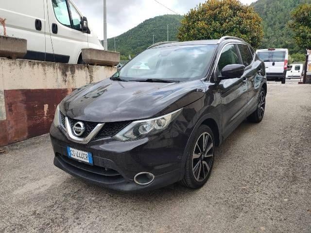 NISSAN Qashqai Diesel 2015 usata, Frosinone foto