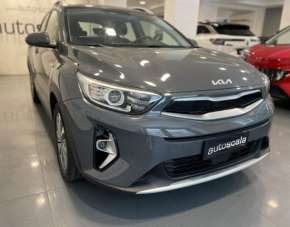 KIA Stonic Elettrica/Benzina 2022 usata