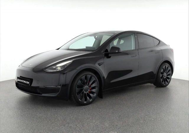 TESLA Model Y Elettrica 2022 usata, Milano foto