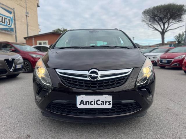 OPEL Zafira Tourer Benzina/Metano 2014 usata, Napoli foto