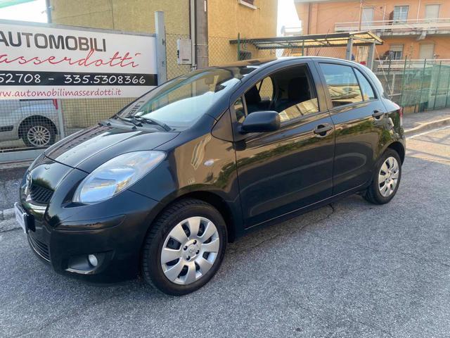 TOYOTA Yaris Benzina/GPL 2010 usata foto