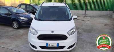 FORD Tourneo Courier Benzina 2016 usata