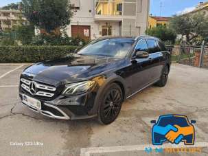 MERCEDES-BENZ E 220 Diesel 2021 usata