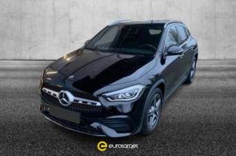 MERCEDES-BENZ GLA 200 Diesel 2022 usata