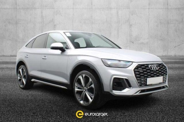 AUDI Q5 Elettrica/Benzina 2023 usata foto