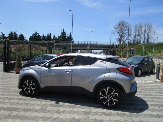 TOYOTA C-HR Elettrica/Benzina 2019 usata, Salerno foto