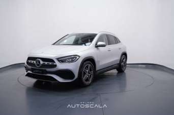 MERCEDES-BENZ GLA 200 Diesel 2021 usata, Napoli