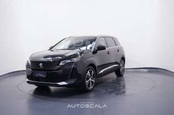 PEUGEOT 5008 Benzina 2023 usata, Napoli