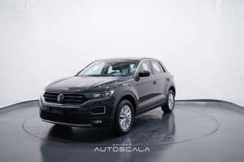 VOLKSWAGEN T-Roc Benzina 2021 usata, Napoli