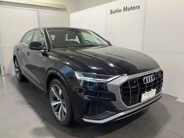 AUDI Q8 Elettrica/Diesel 2019 usata foto