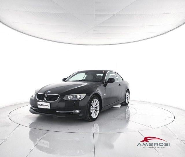 BMW 320 Diesel 2010 usata, Perugia foto