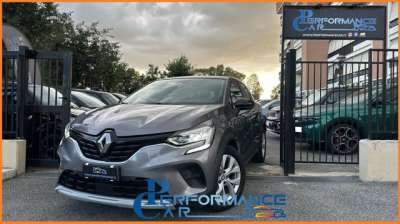 RENAULT Captur Benzina 2021 usata