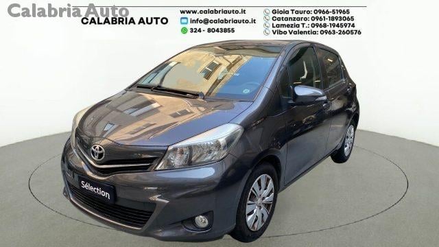 TOYOTA Yaris Benzina 2013 usata, Reggio di Calabria foto