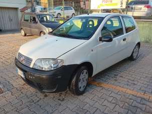 FIAT Punto Benzina 2005 usata