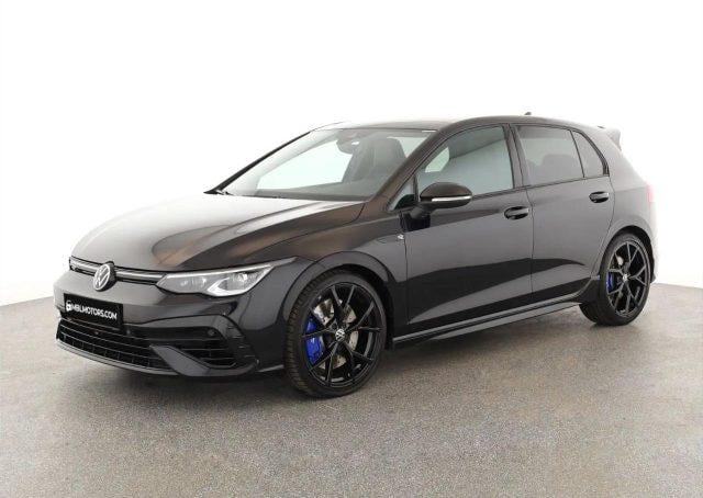 VOLKSWAGEN Golf R Benzina 2024 usata, Milano foto