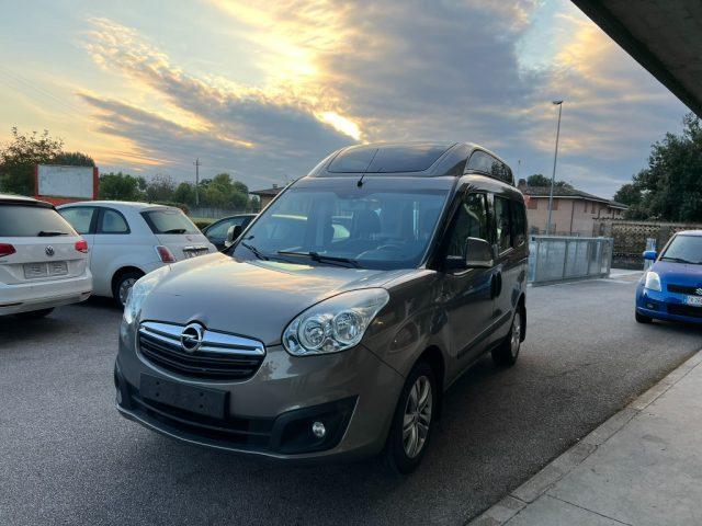 OPEL Combo Benzina 2017 usata foto