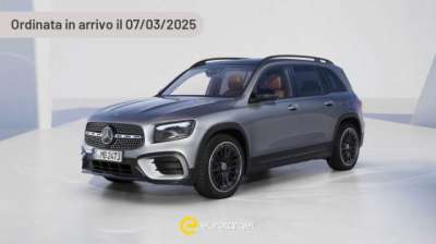 MERCEDES-BENZ GLB 180 Elettrica/Benzina usata