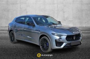 MASERATI Levante Elettrica/Benzina 2022 usata