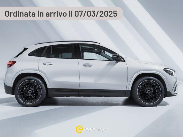 MERCEDES-BENZ GLA 180 Diesel usata foto