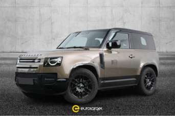 LAND ROVER Defender Elettrica/Diesel 2023 usata