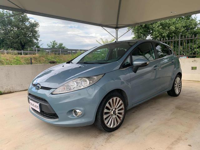 FORD Fiesta Benzina/GPL 2009 usata foto