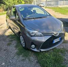 TOYOTA Yaris Benzina 2017 usata, Napoli