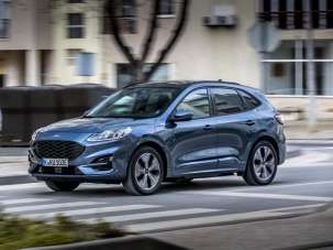 FORD Kuga Elettrica/Benzina 2022 usata