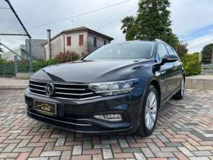 VOLKSWAGEN Passat Variant Diesel 2020 usata, Venezia