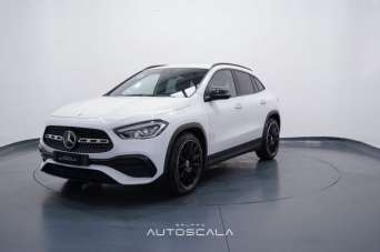 MERCEDES-BENZ GLA 200 Diesel 2022 usata, Napoli