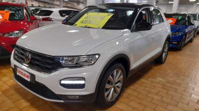 VOLKSWAGEN T-Roc Benzina 2019 usata