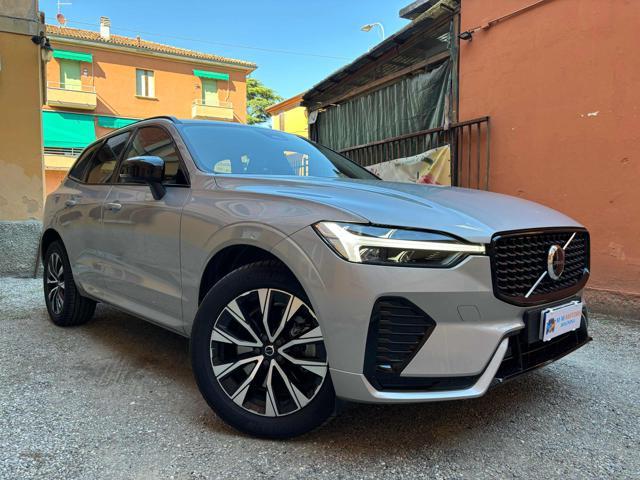 VOLVO XC60 Elettrica/Diesel 2022 usata foto