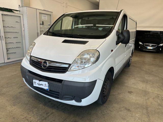 OPEL Vivaro Diesel 2013 usata, Cuneo foto