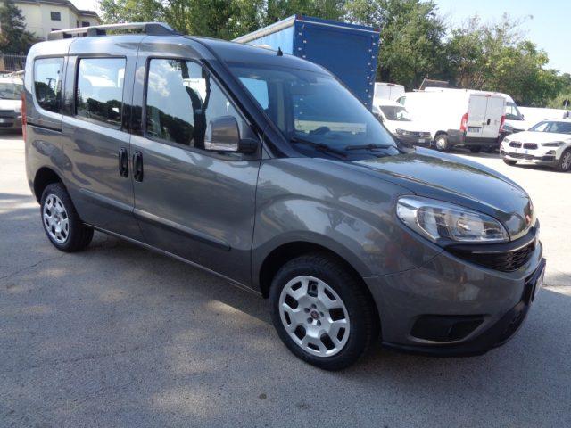 FIAT Doblo Benzina/Metano 2017 usata, Macerata foto